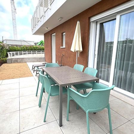 Sun Beach Residence Con Piscina - Piazza Brescia - Adria Holiday Jesolo - Family Apartments Eksteriør bilde