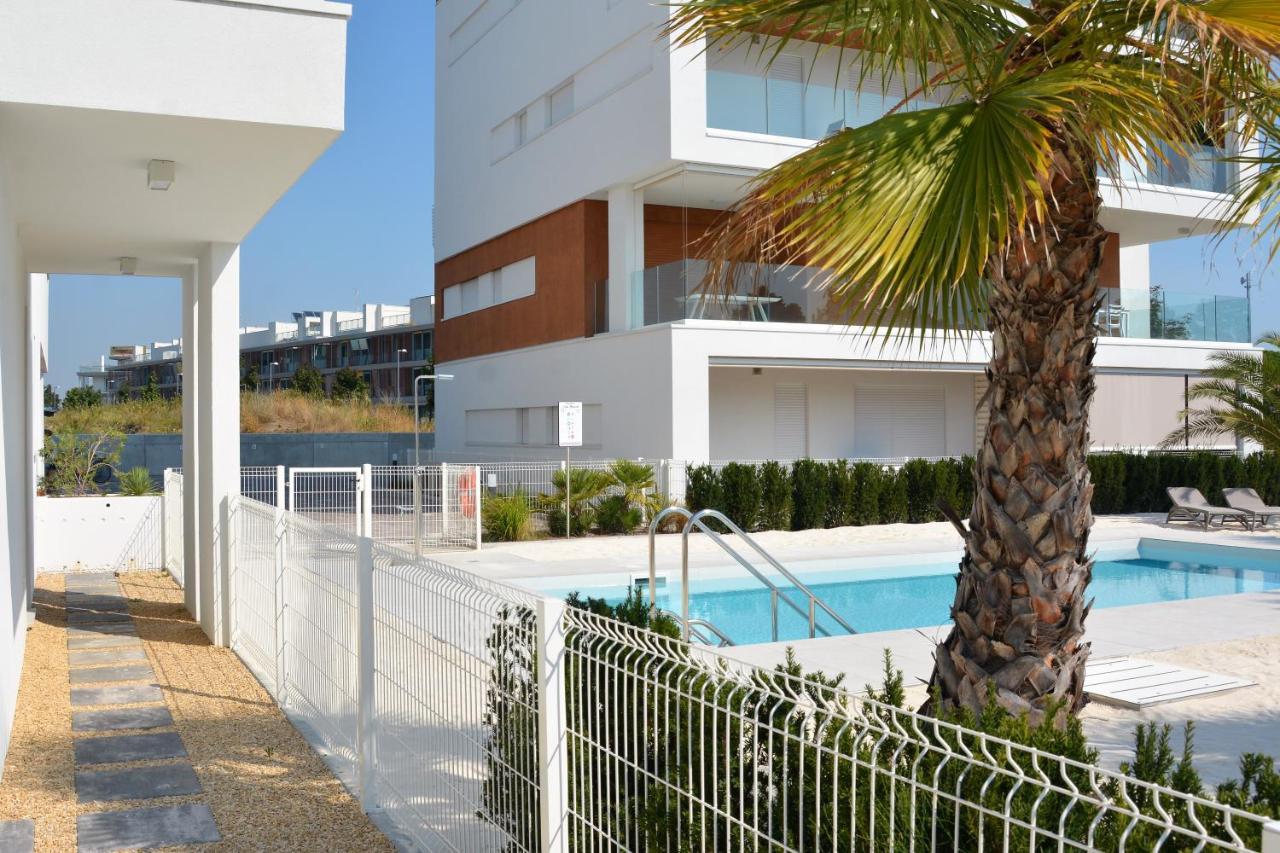 Sun Beach Residence Con Piscina - Piazza Brescia - Adria Holiday Jesolo - Family Apartments Eksteriør bilde