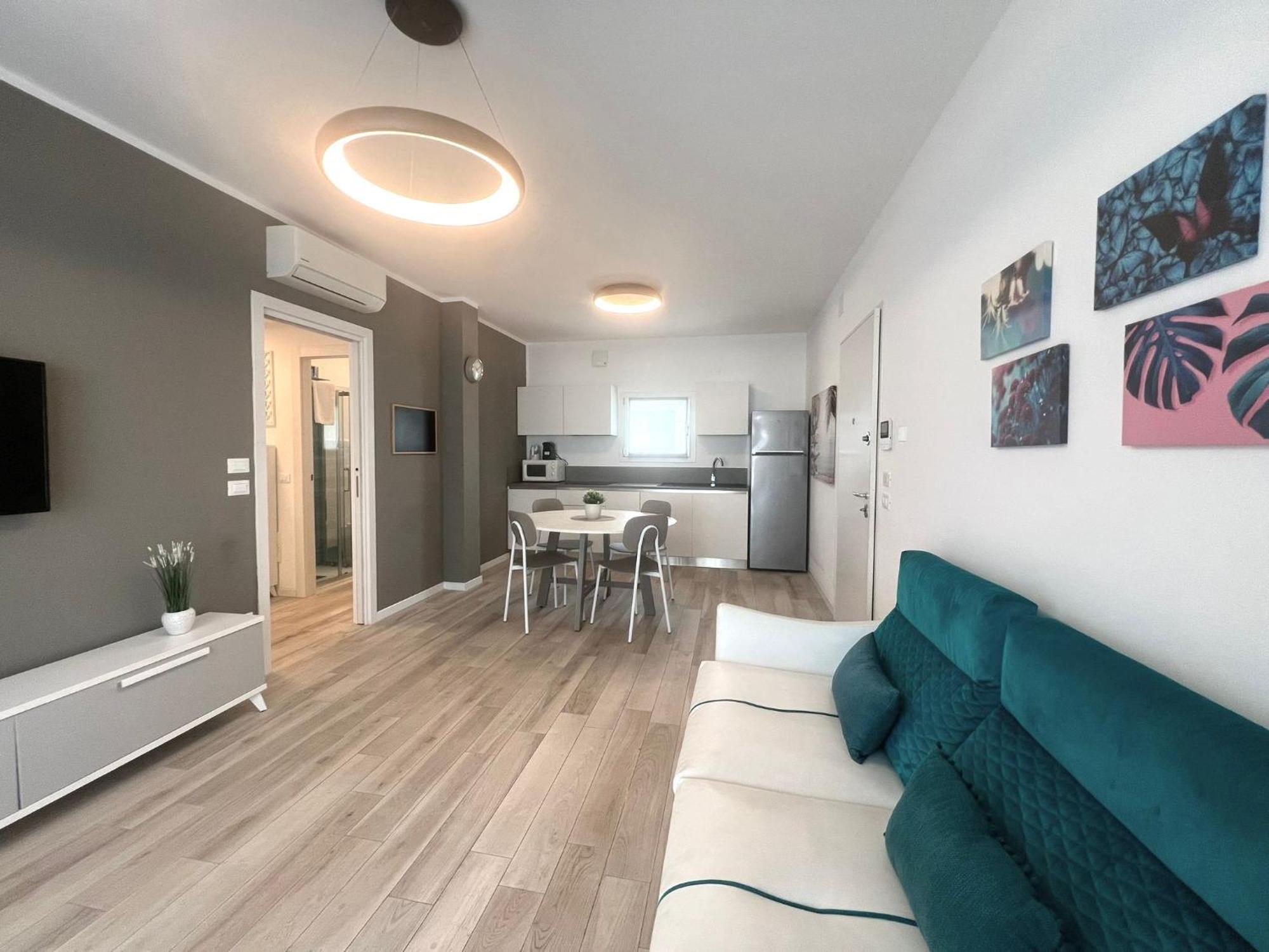 Sun Beach Residence Con Piscina - Piazza Brescia - Adria Holiday Jesolo - Family Apartments Rom bilde