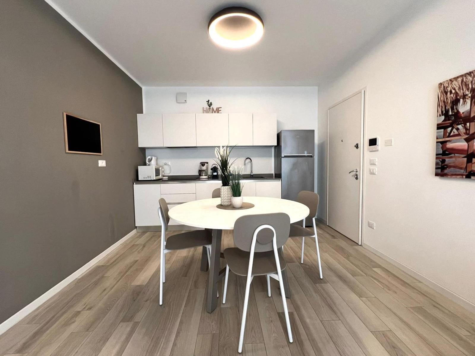 Sun Beach Residence Con Piscina - Piazza Brescia - Adria Holiday Jesolo - Family Apartments Rom bilde